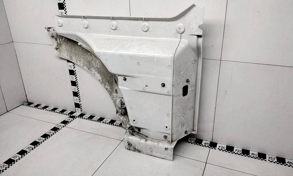 Корпус подножки левой