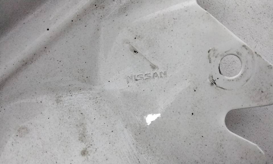 Крыло переднее правое