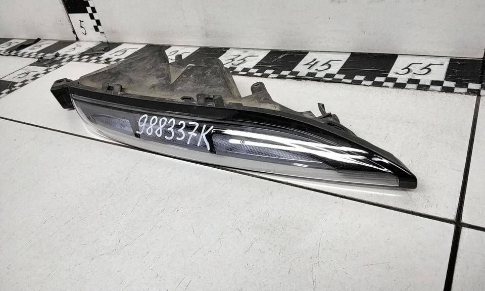 Фара дневного света правая (ходовые огни)