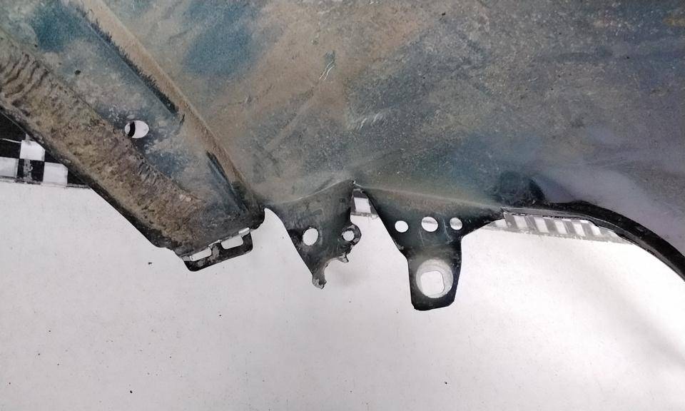 Крыло переднее левое