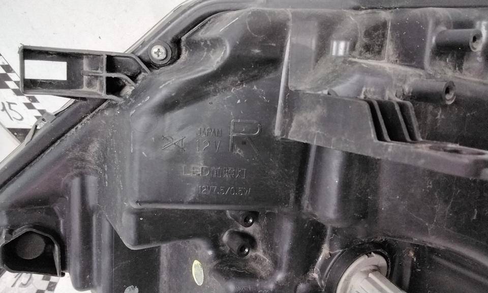 Фара правая