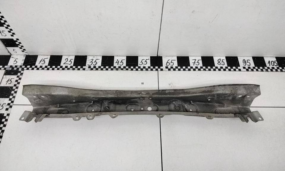 Усилитель переднего бампера