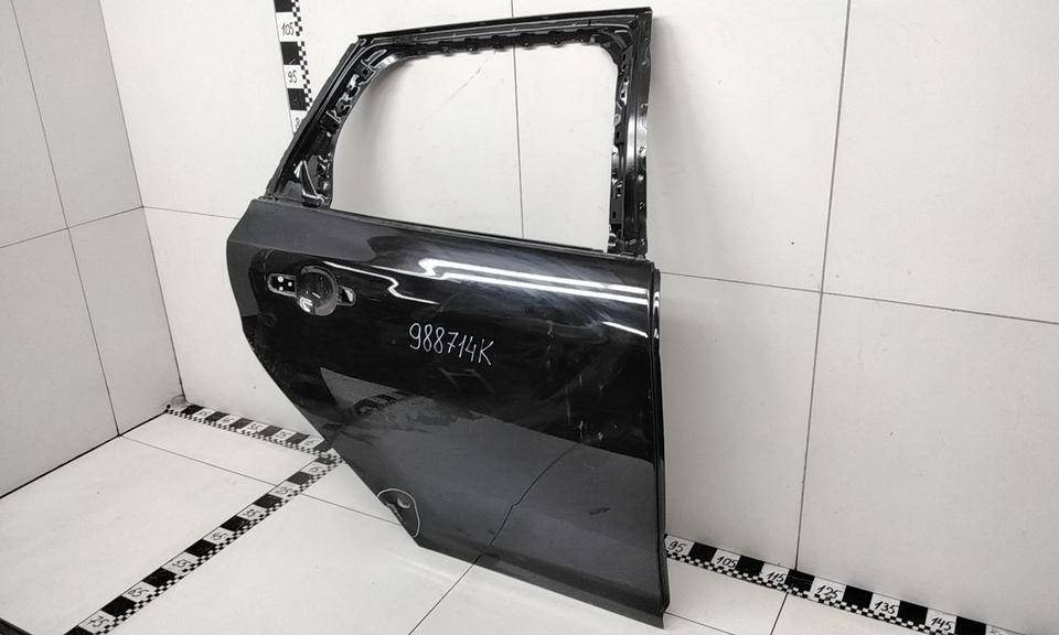 Дверь задняя правая