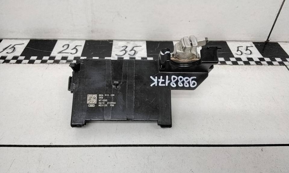 Клемма аккумулятора +