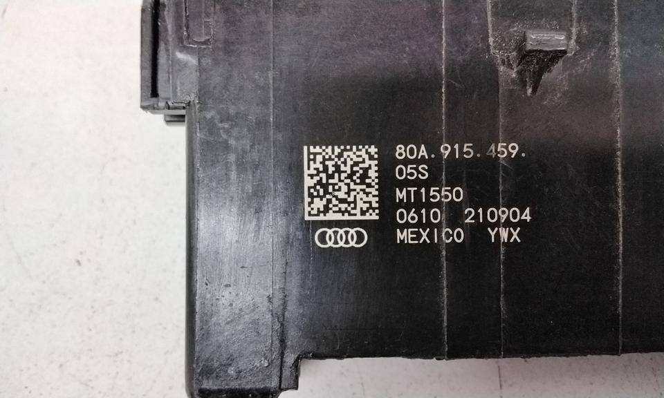 Клемма аккумулятора +