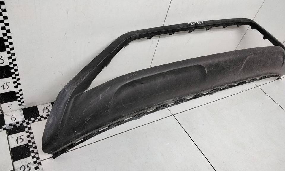 Накладка переднего бампера