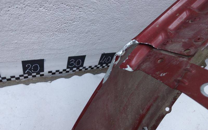 Крыло переднее правое