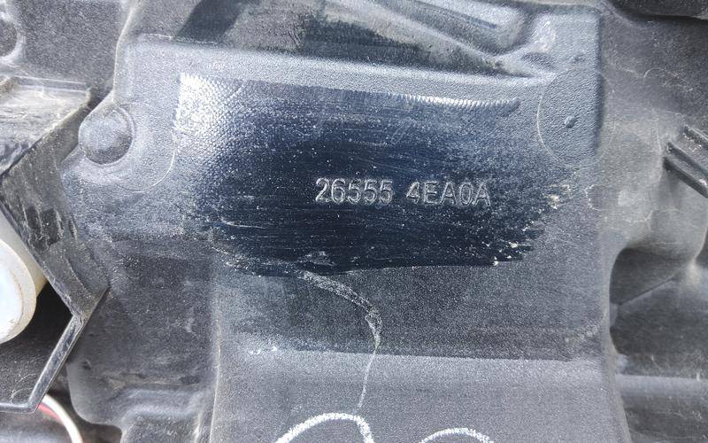 Фонарь задний наружный левый