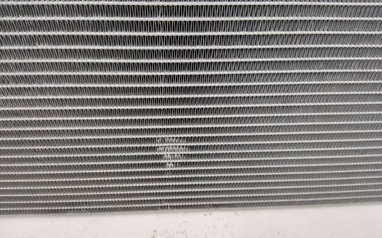 Радиатор кондиционера / конденсер