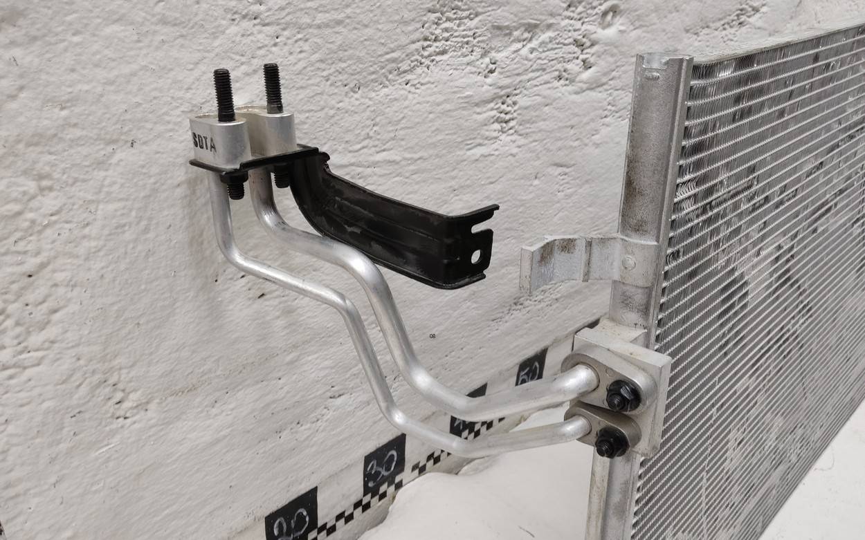 Радиатор кондиционера / конденсер
