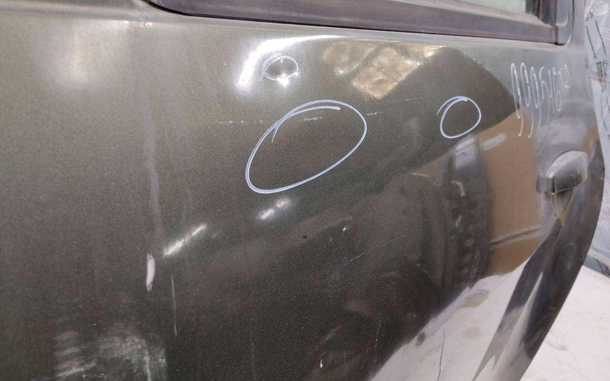 Дверь задняя левая