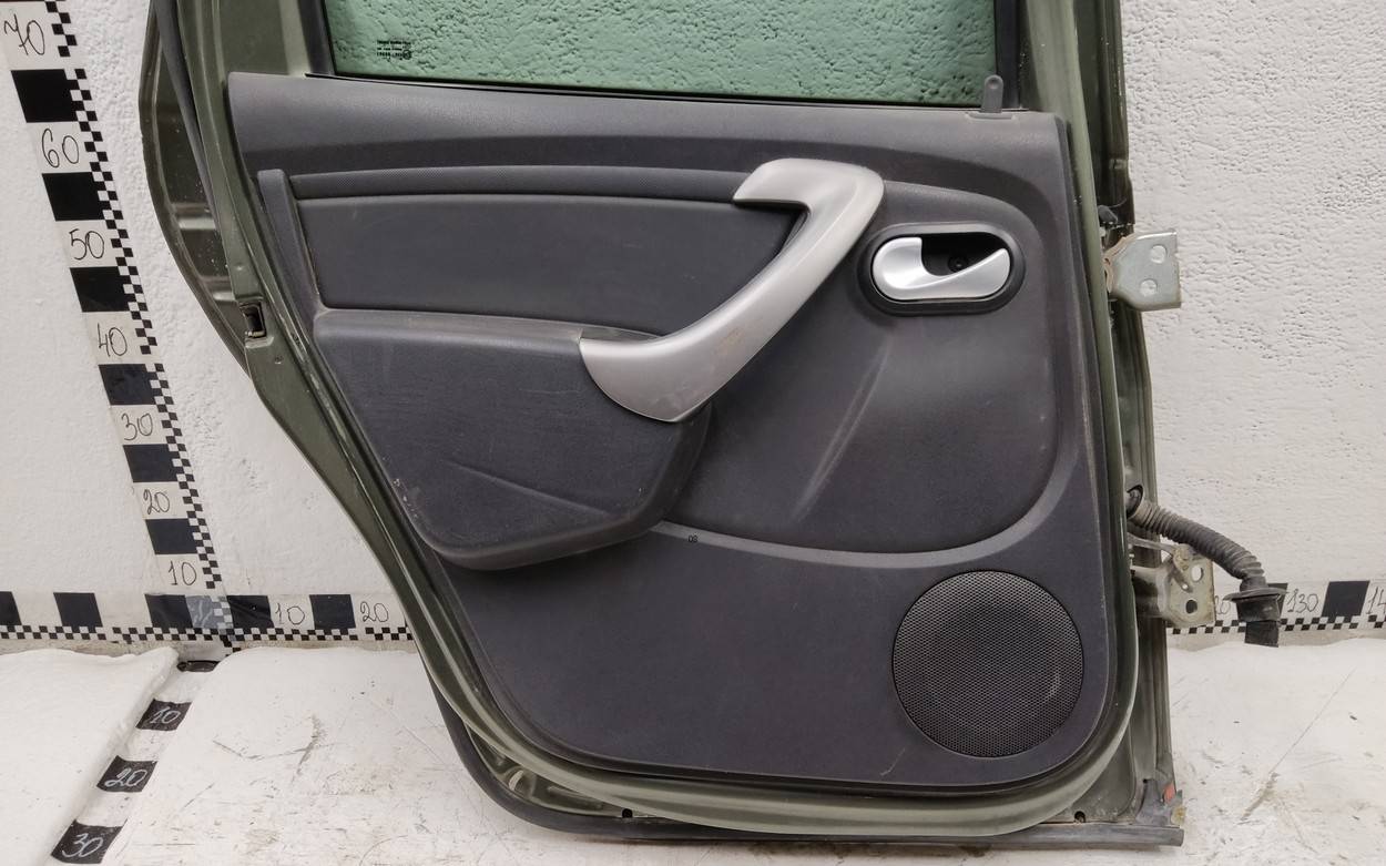 Дверь задняя левая