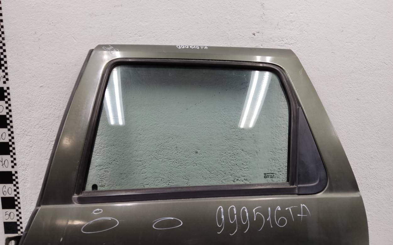 Дверь задняя левая