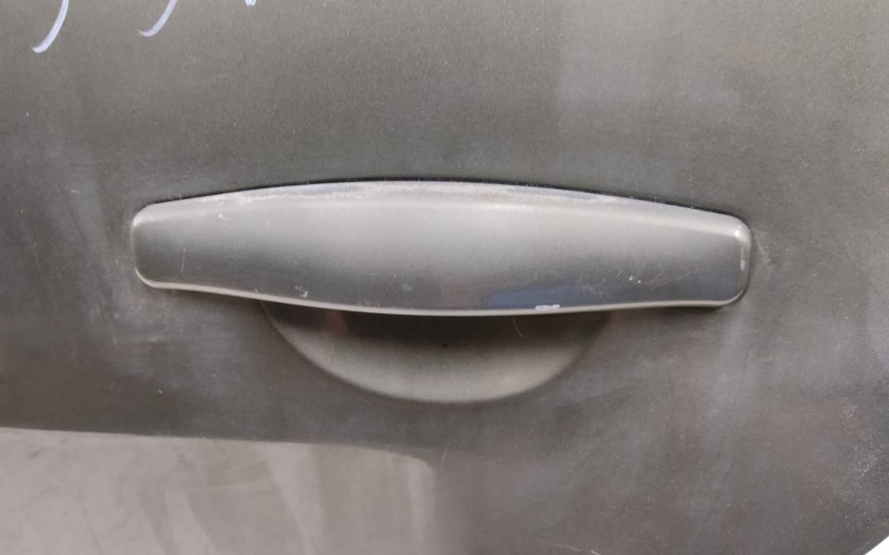 Дверь задняя левая