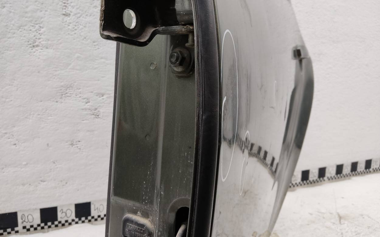 Дверь задняя левая