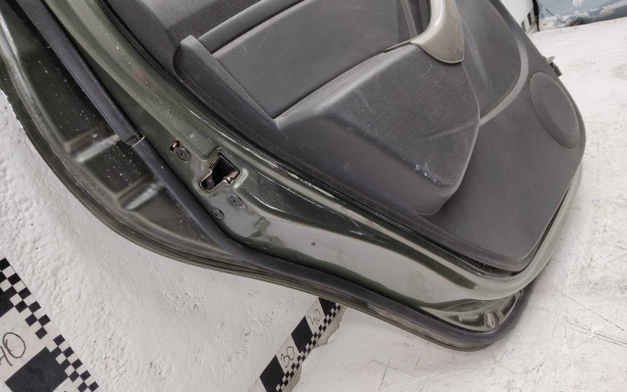 Дверь задняя левая