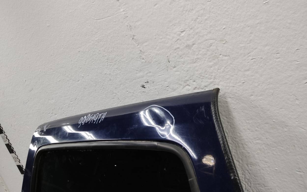 Дверь задняя левая