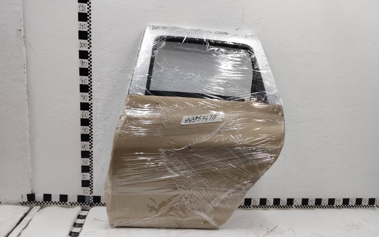 Дверь задняя левая