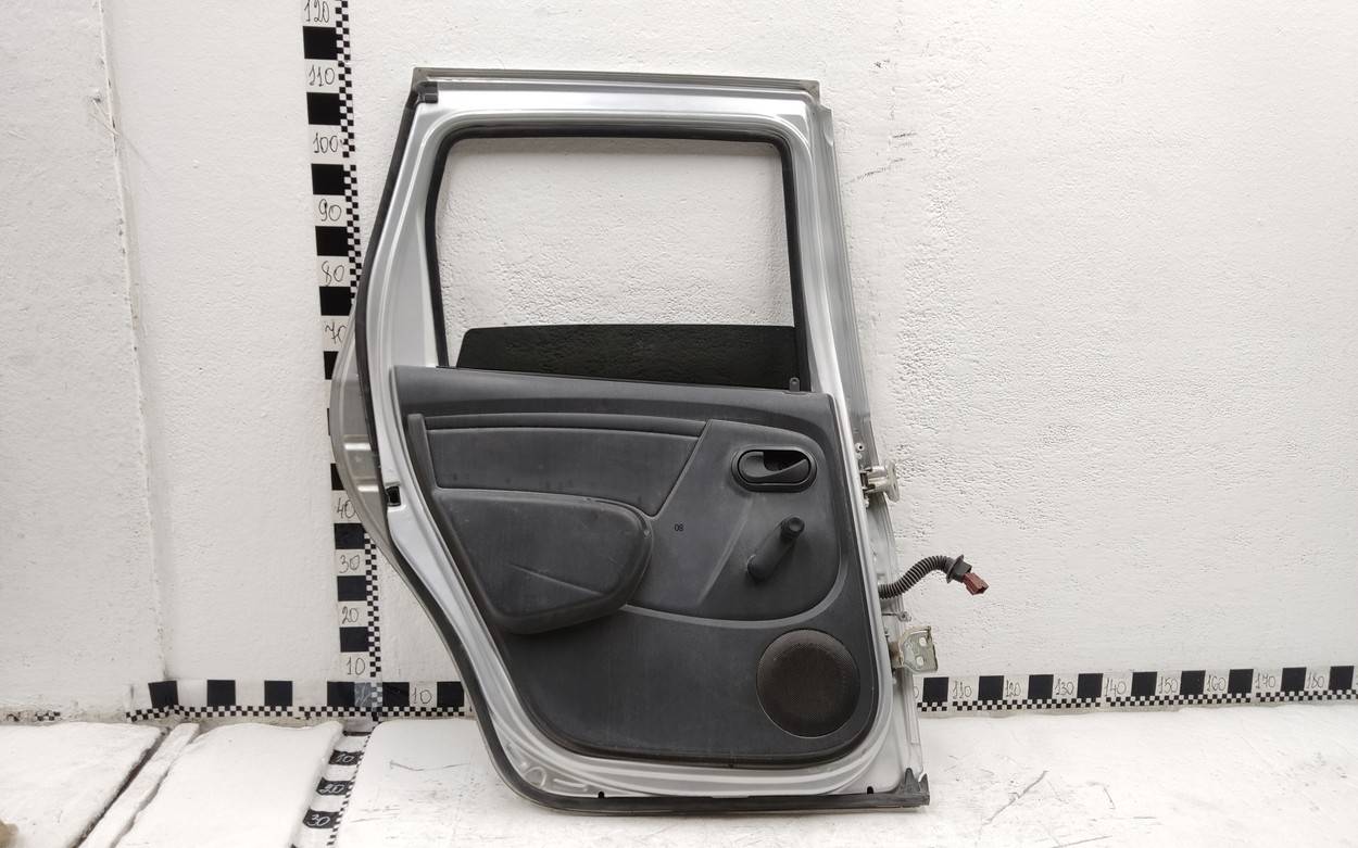 Дверь задняя левая