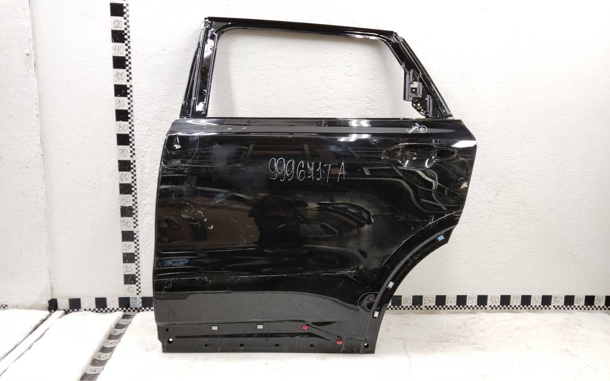 Дверь задняя левая