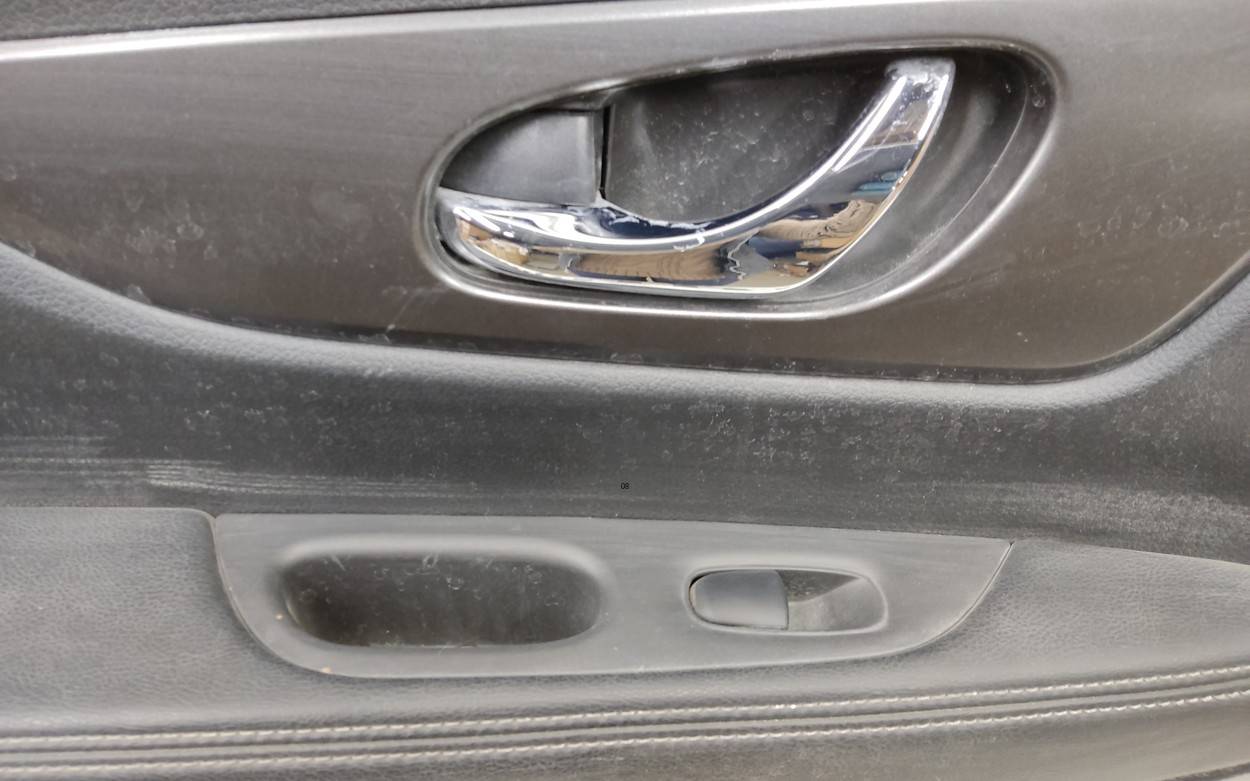 Дверь задняя левая