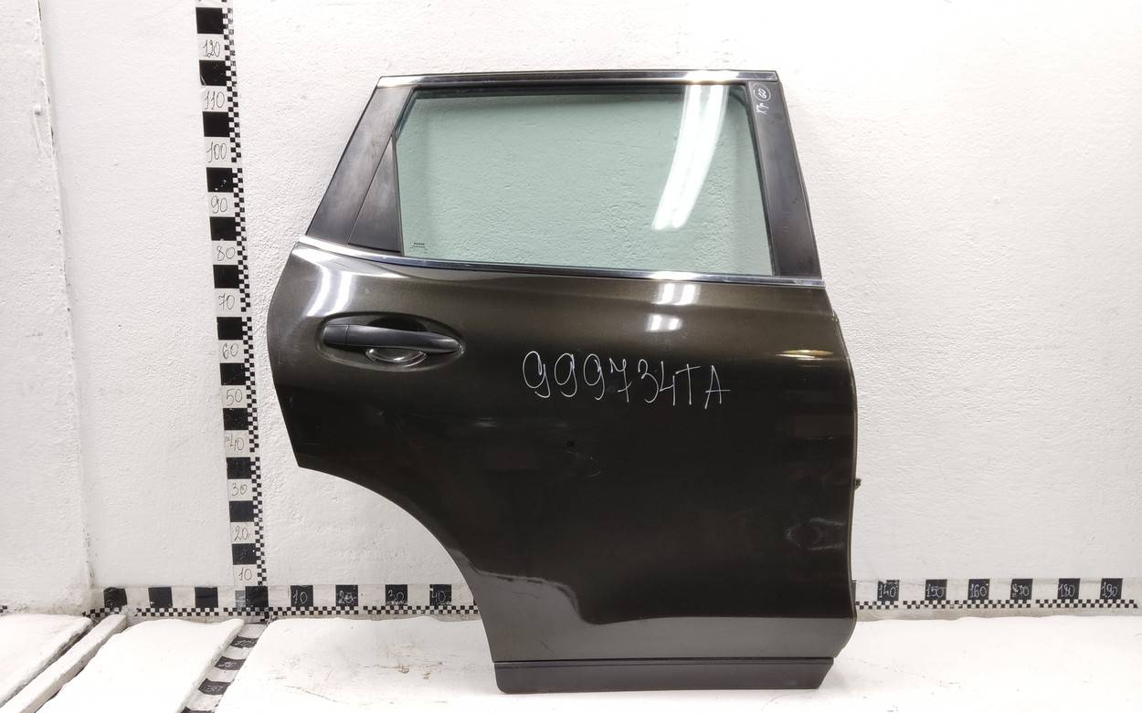 Дверь задняя правая