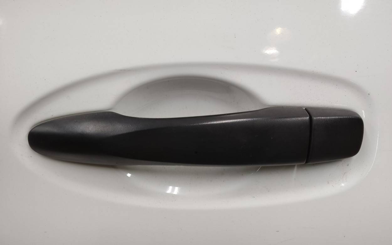 Дверь задняя левая