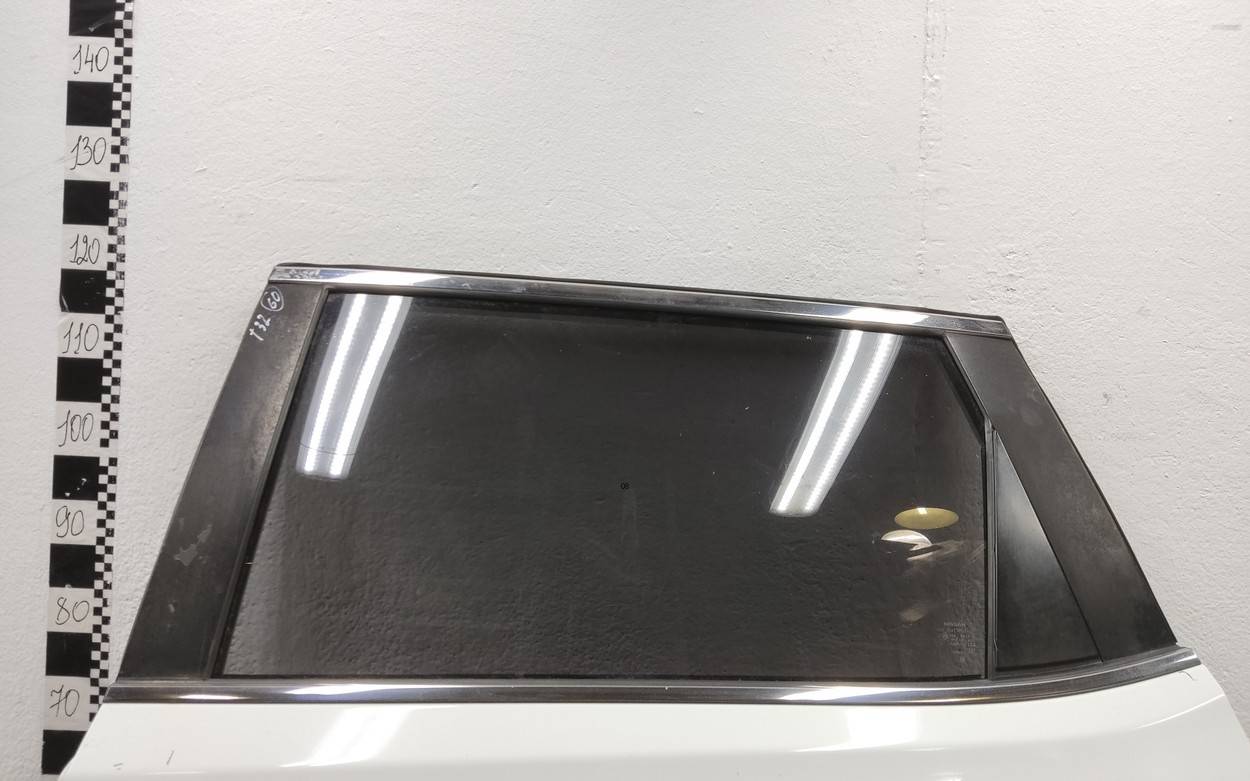 Дверь задняя левая