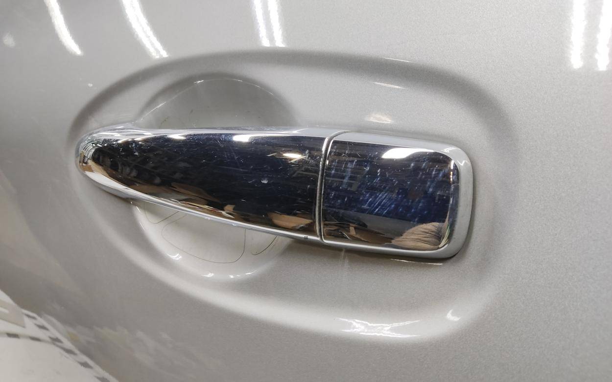 Дверь задняя левая