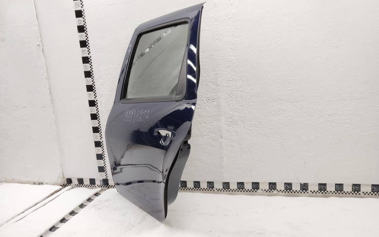 Дверь задняя левая