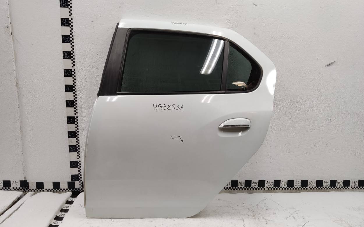 Дверь задняя левая