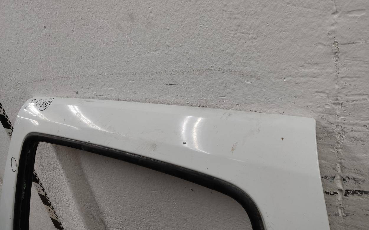 Дверь задняя левая