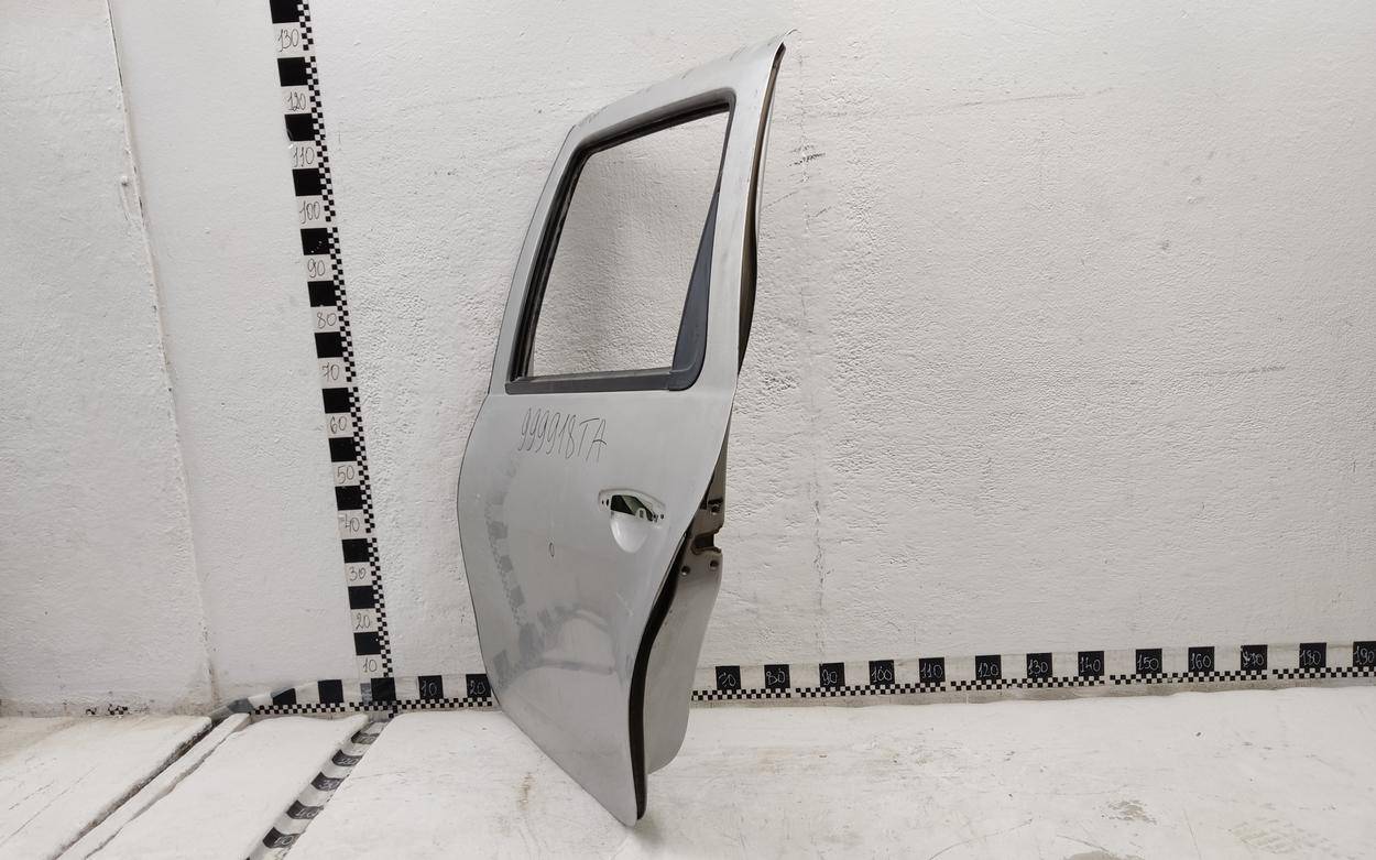 Дверь задняя левая