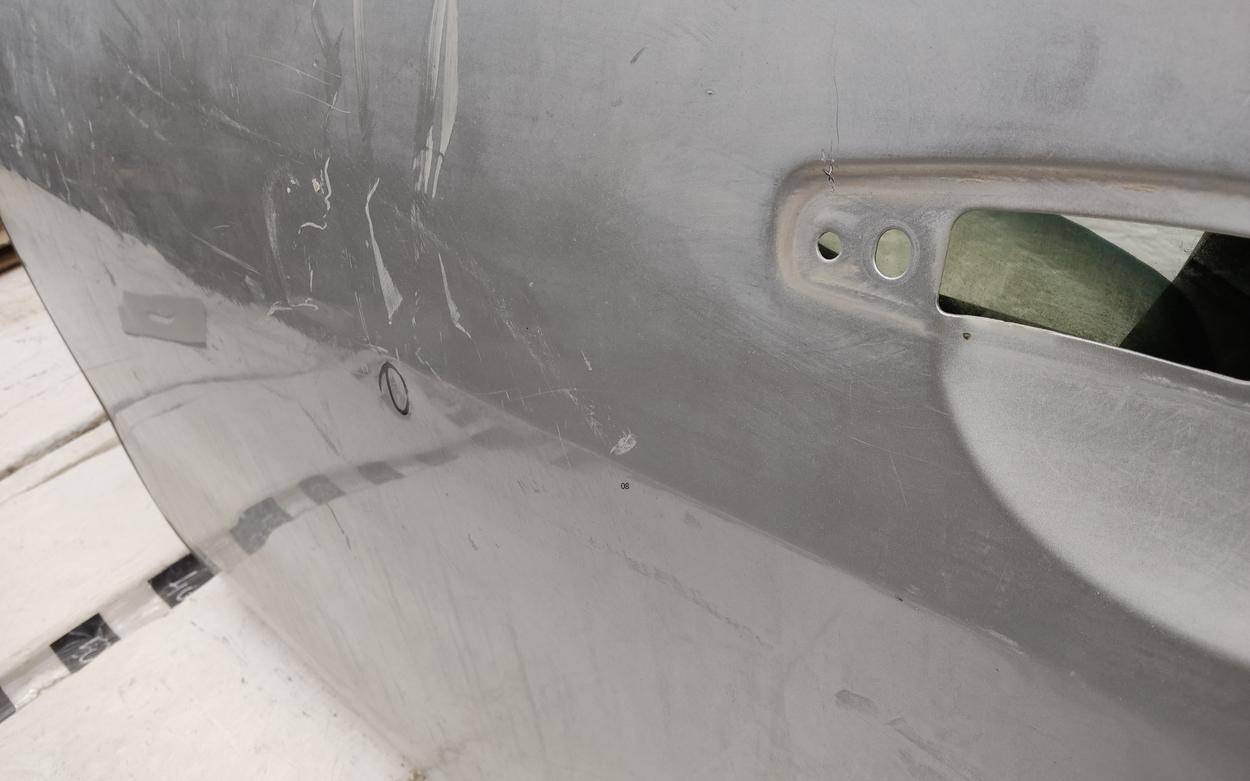 Дверь задняя левая