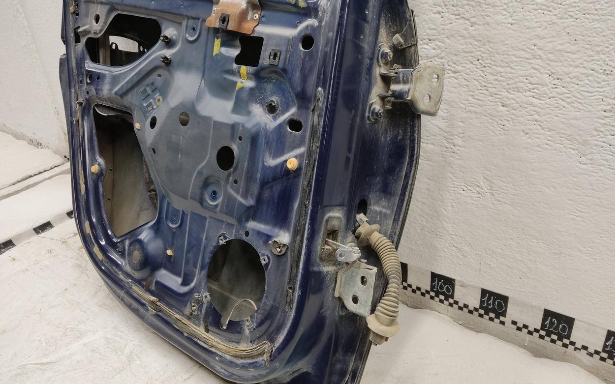 Дверь задняя левая