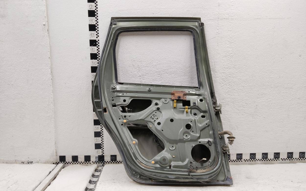 Дверь задняя левая