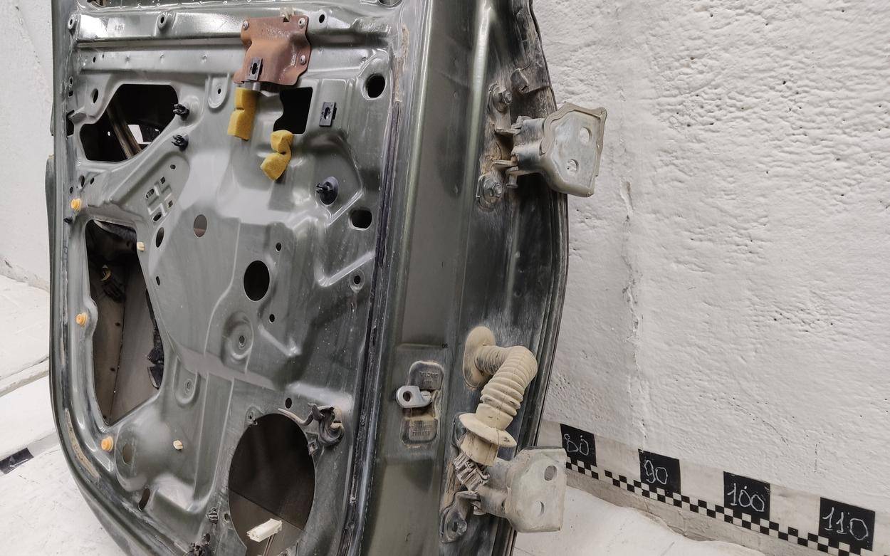 Дверь задняя левая