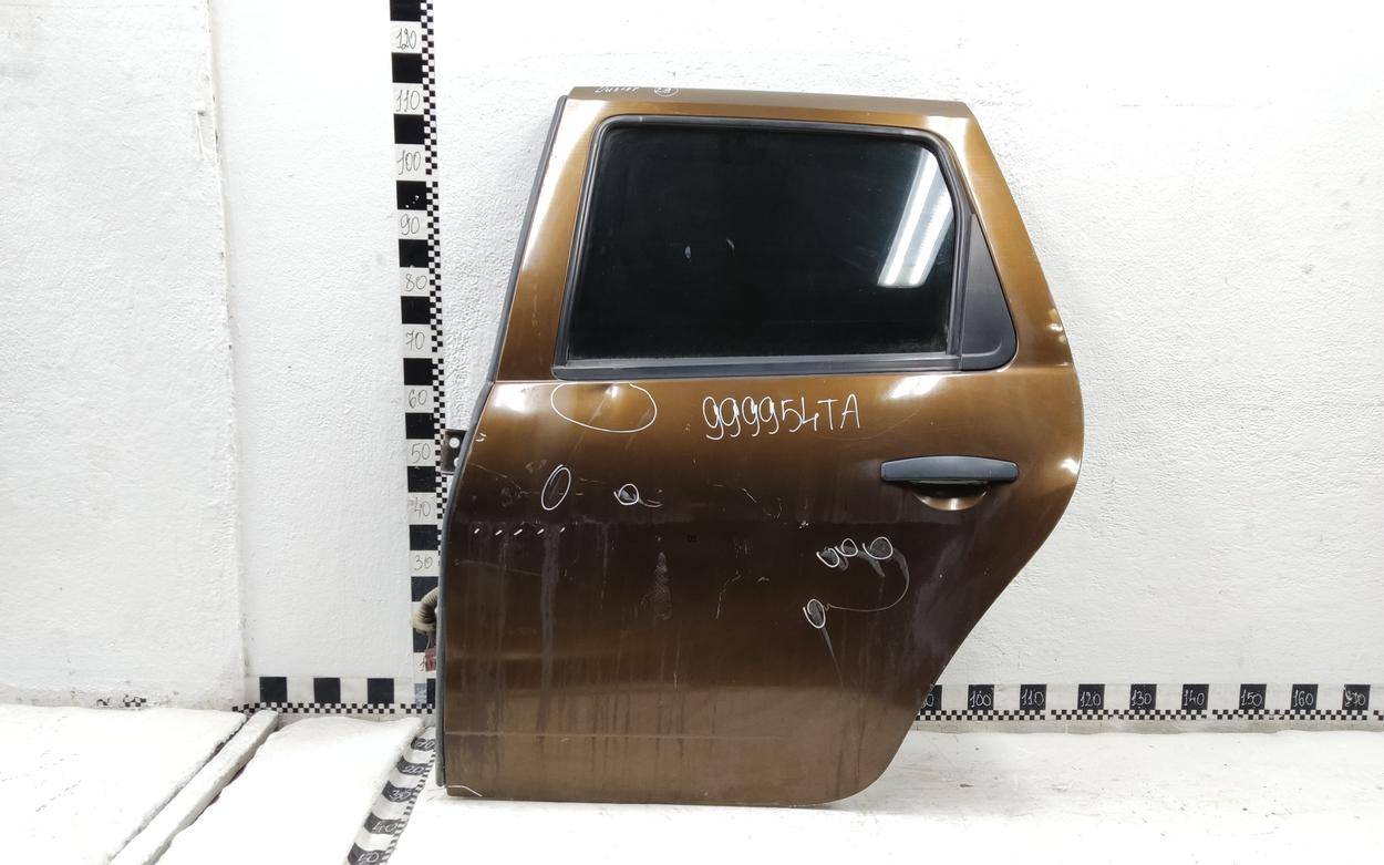 Дверь задняя левая