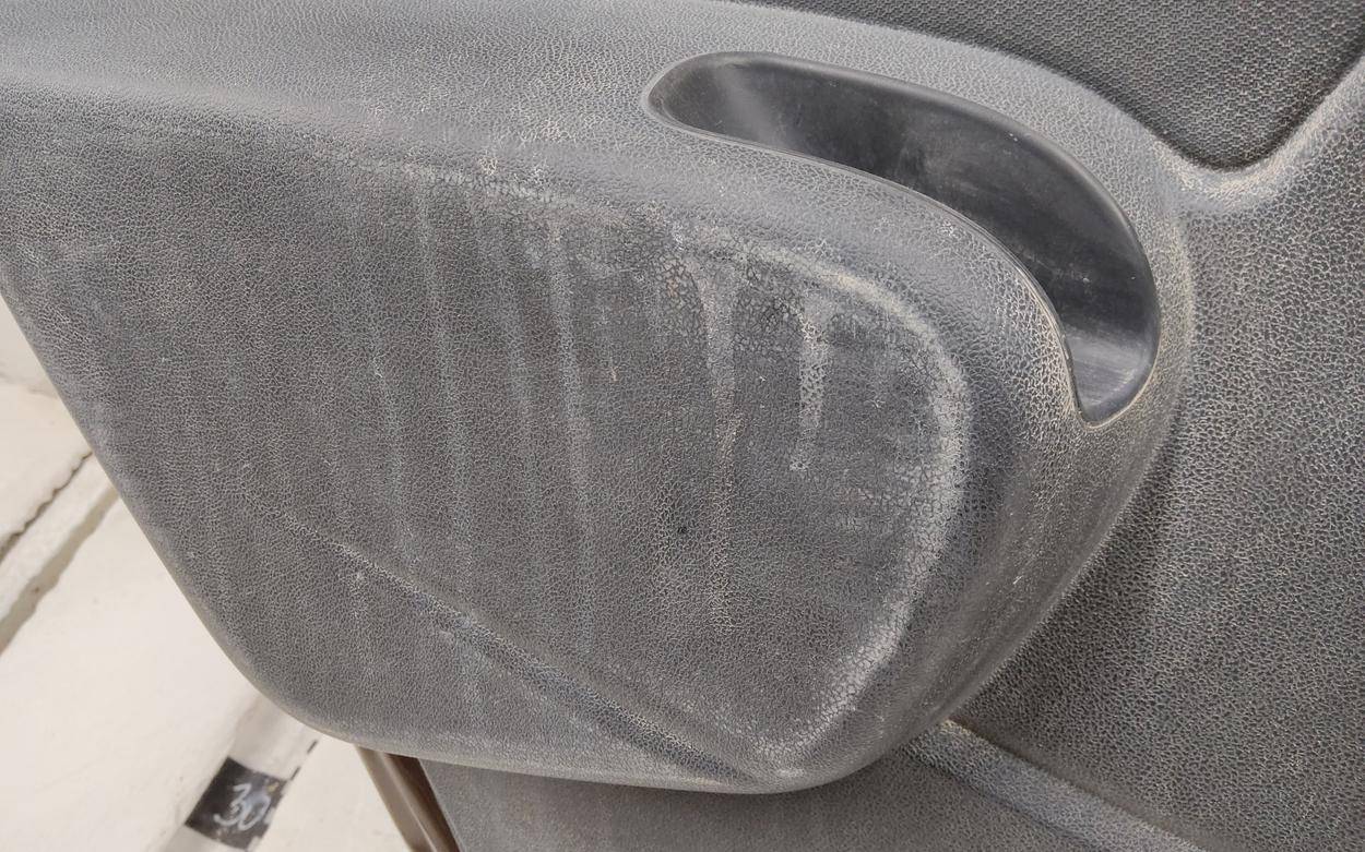 Дверь задняя левая