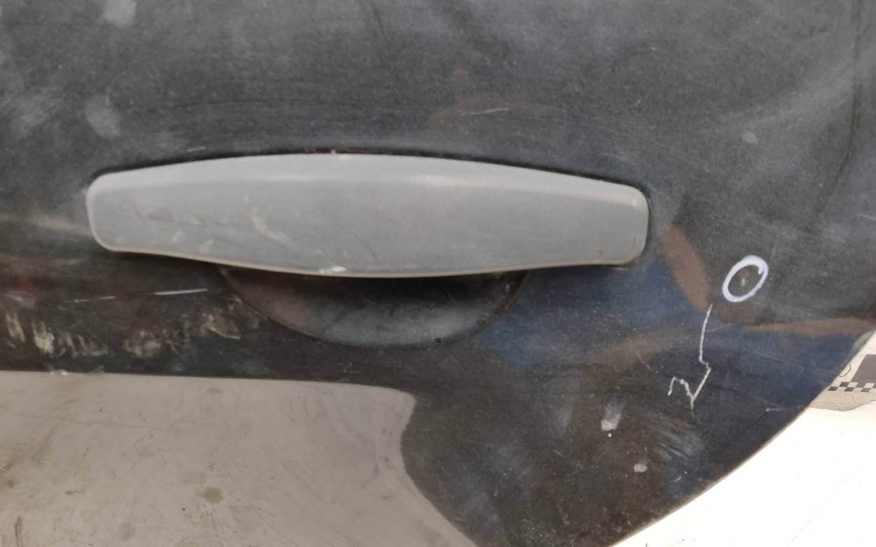 Дверь задняя левая