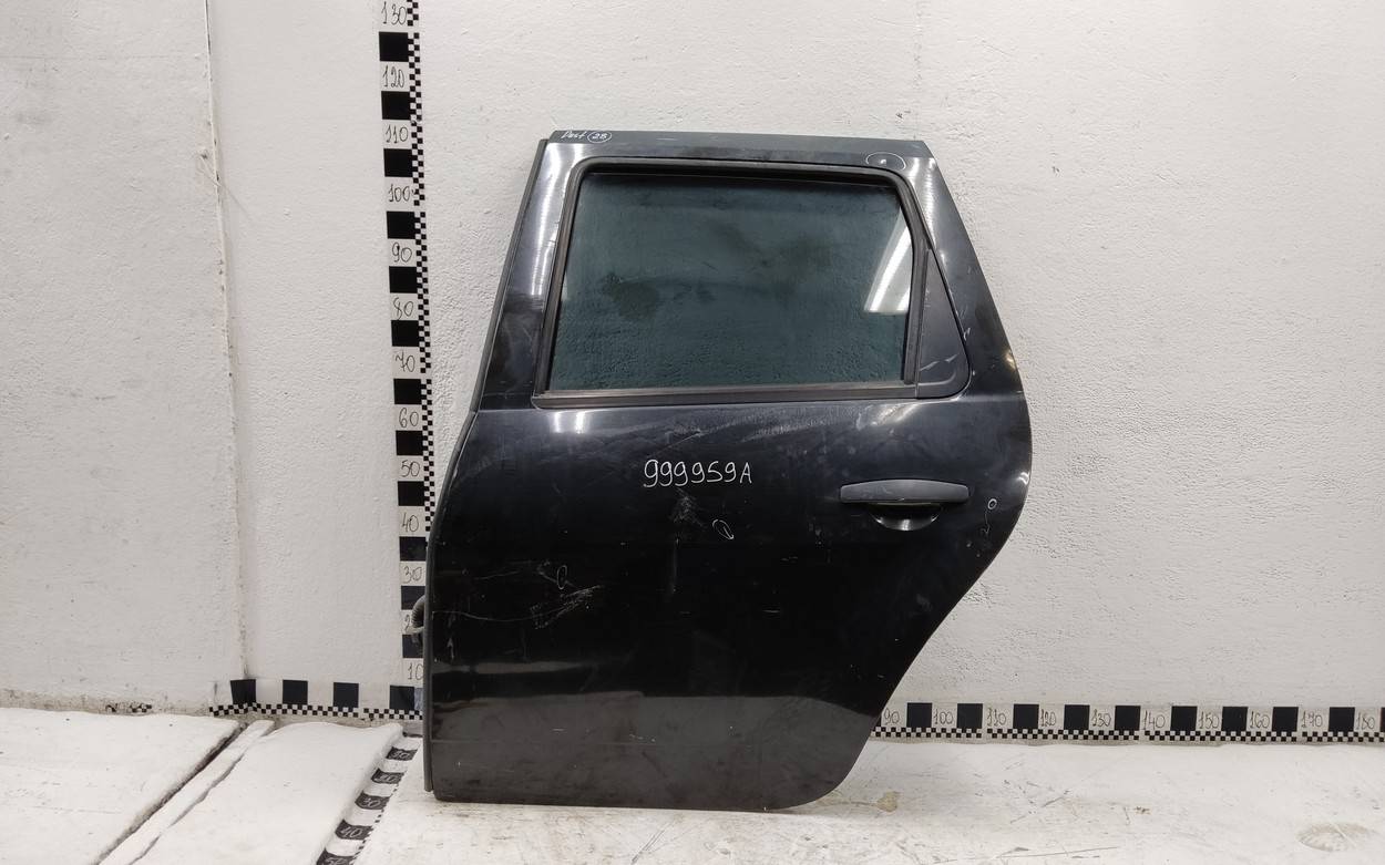 Дверь задняя левая