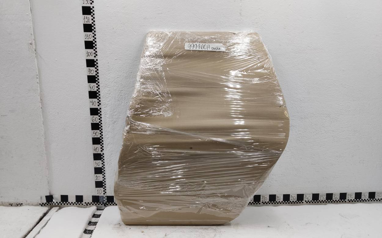 Дверь задняя левая