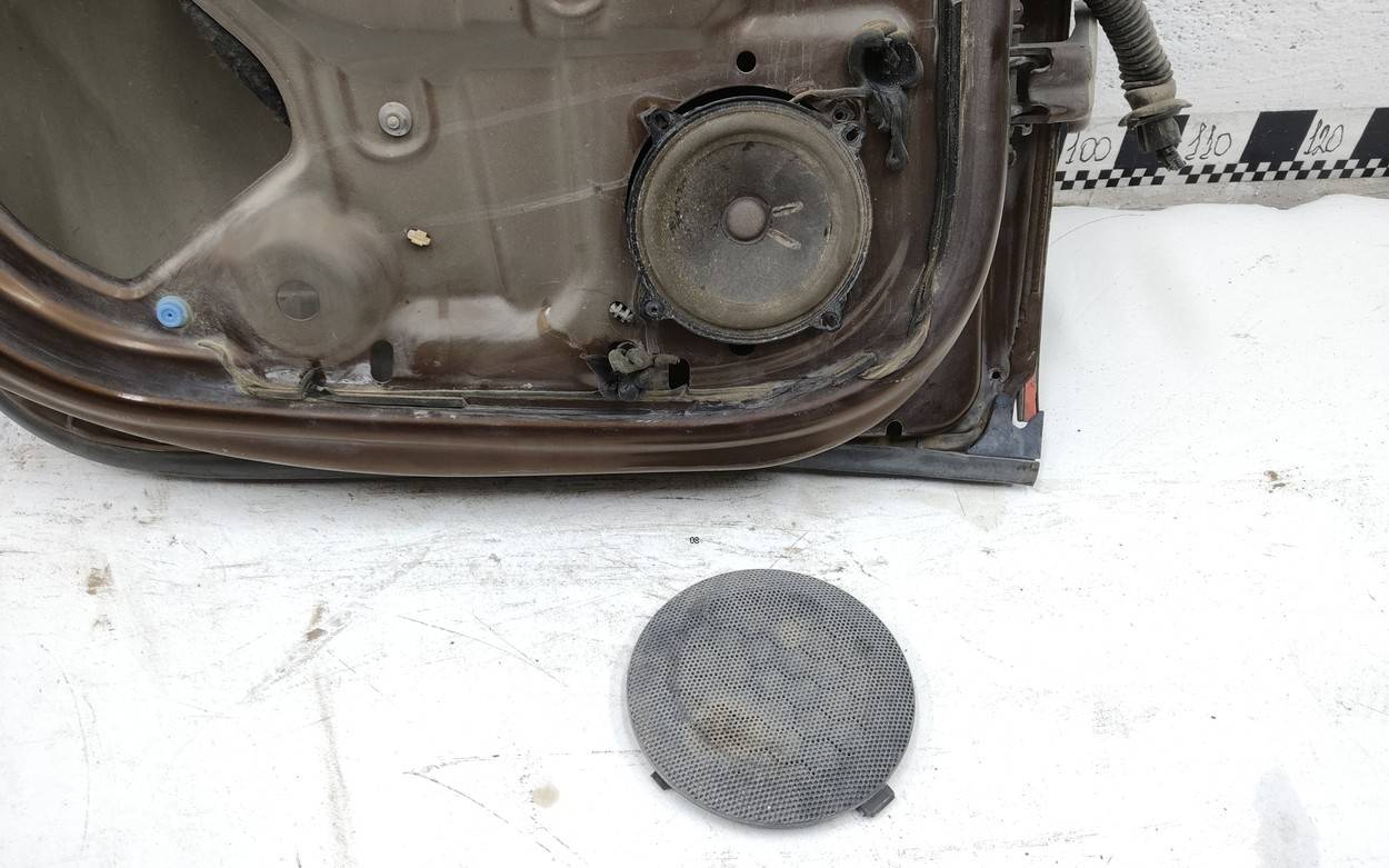 Дверь задняя левая