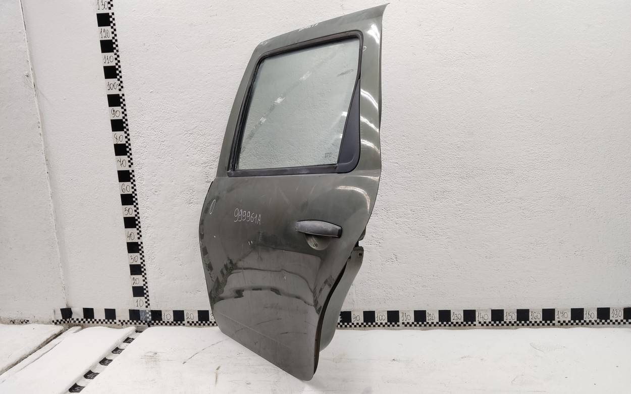 Дверь задняя левая