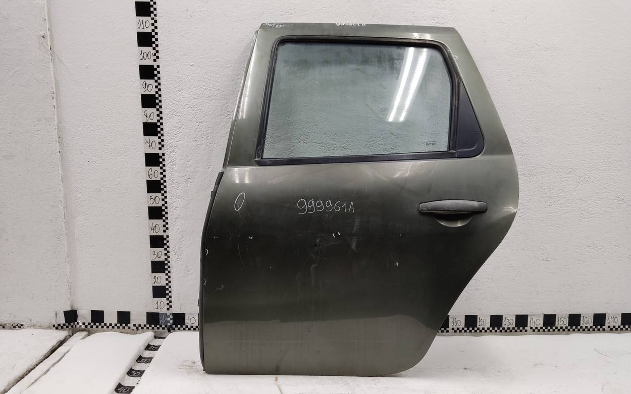 Дверь задняя левая