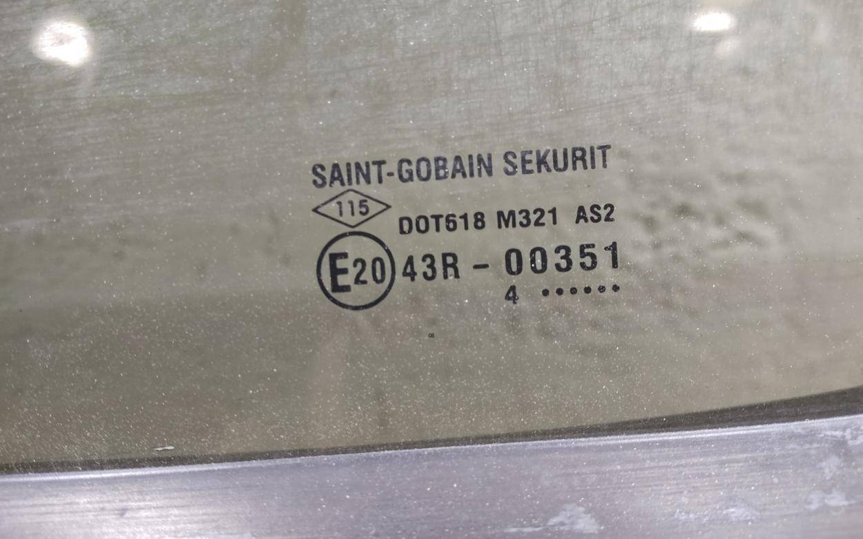 Дверь задняя левая