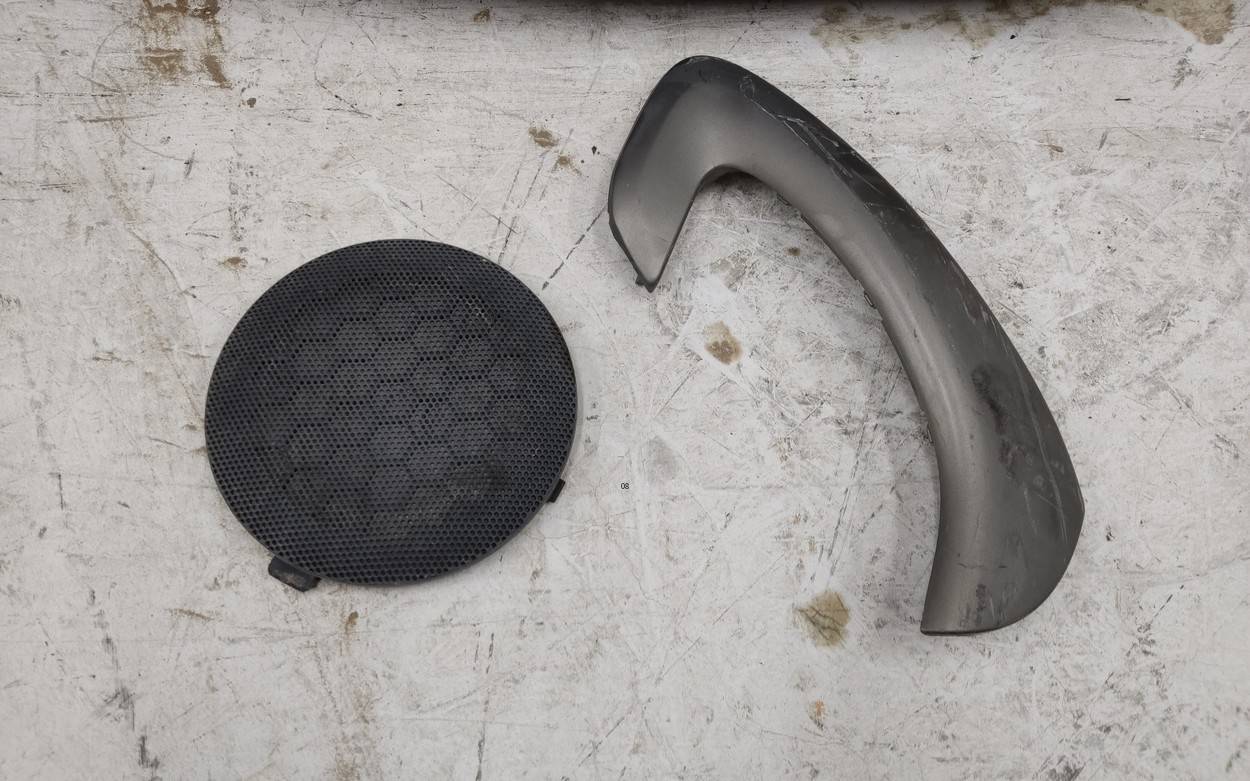 Дверь задняя левая