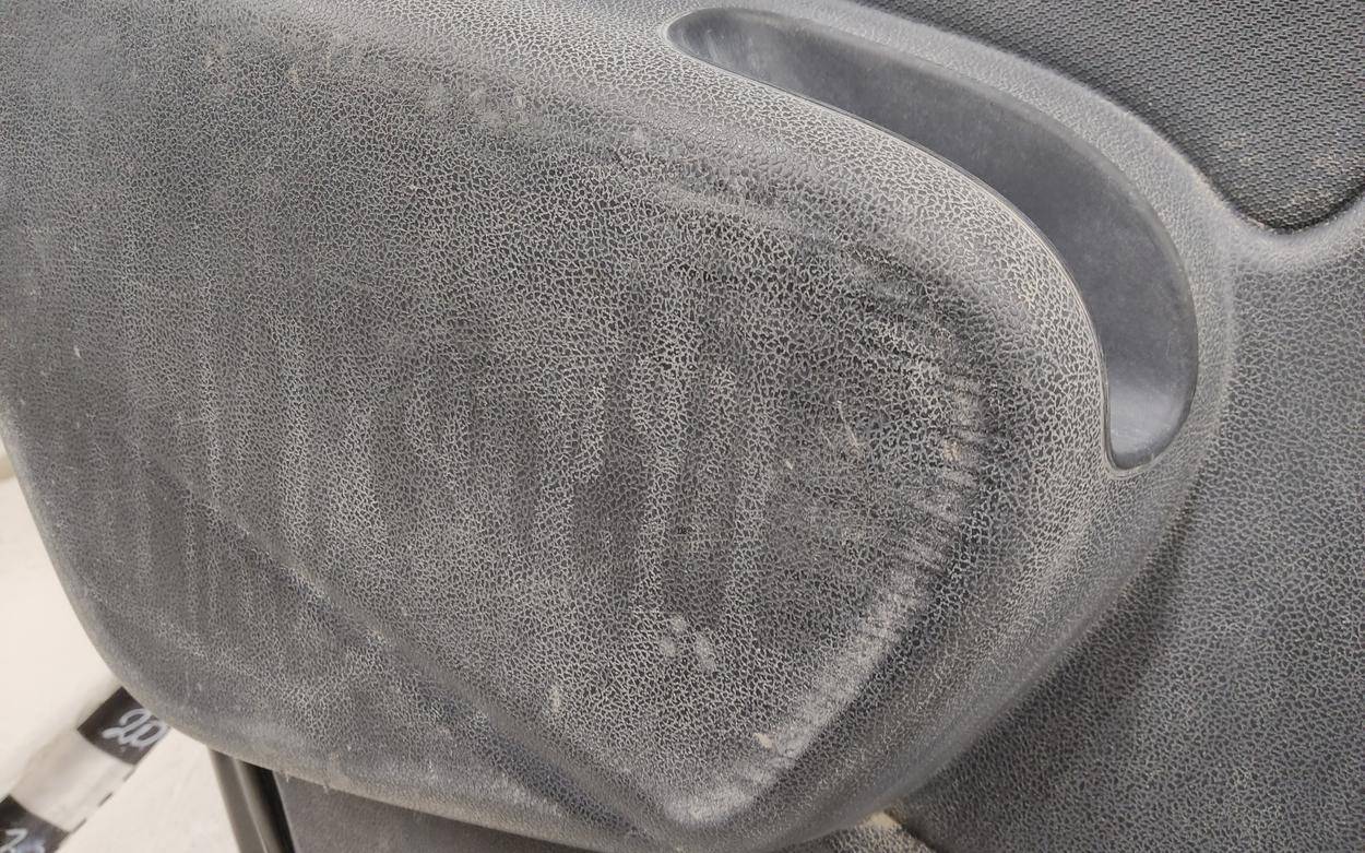 Дверь задняя левая