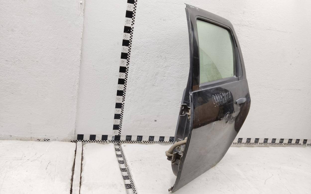 Дверь задняя левая