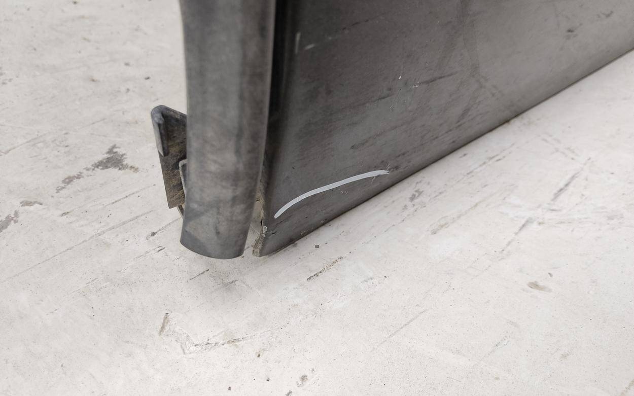 Дверь задняя левая